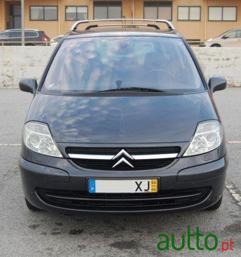 2004' Citroen C8 photo #3