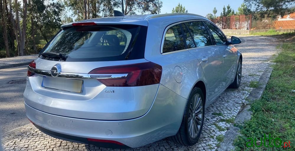 2016' Opel Insignia Sports Tourer photo #2