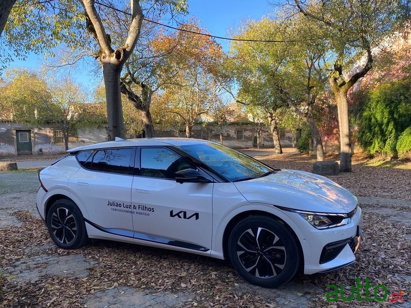 2024' Kia EV6 77.4 Kwh Gt-Line photo #2