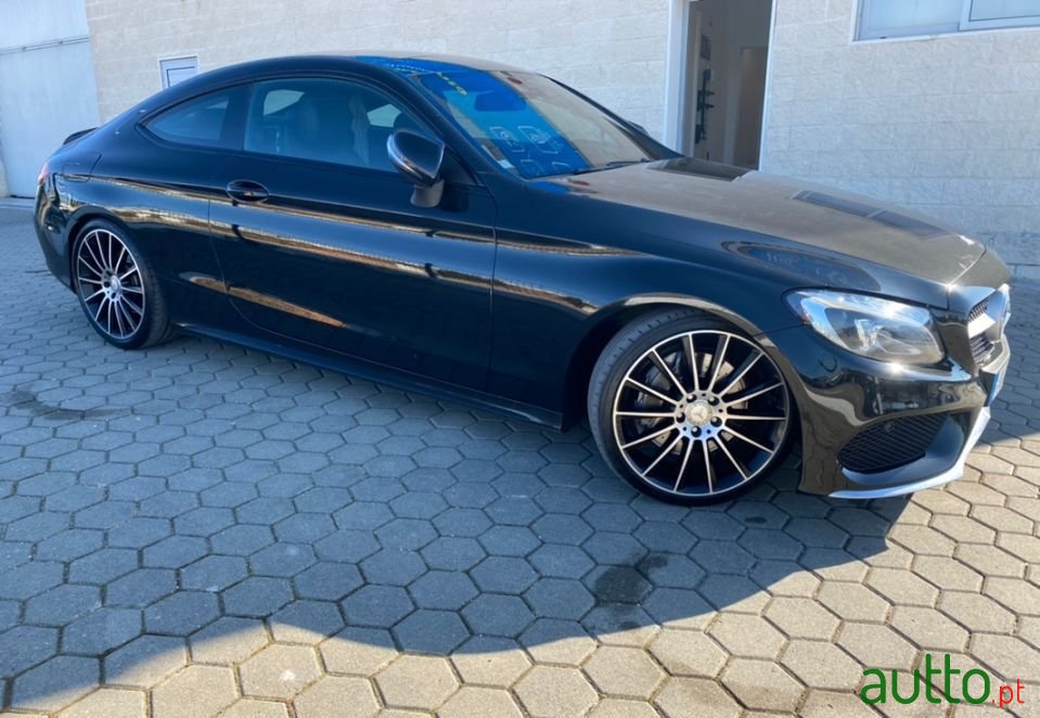 2016' Mercedes-Benz C-250 photo #3