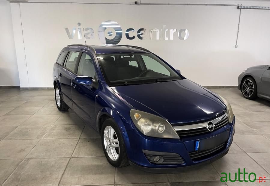 2007' Opel Astra Caravan photo #1