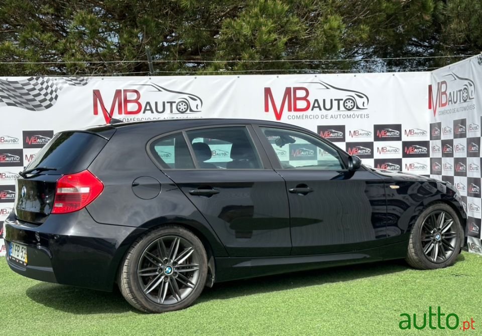 2008' BMW 123 photo #6