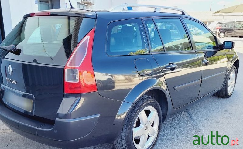 2008' Renault Megane Break photo #4