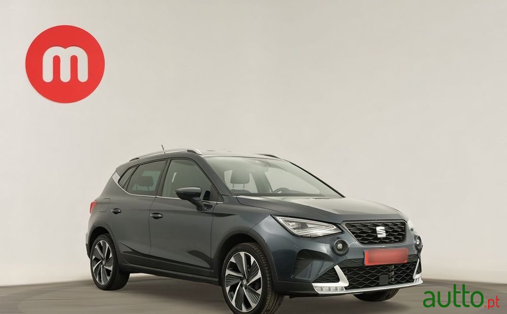 2023' SEAT Arona 1.0 Tsi Fr Dsg photo #1