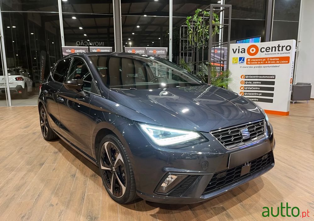 2022' SEAT Ibiza 1.0 Tsi Fr photo #1