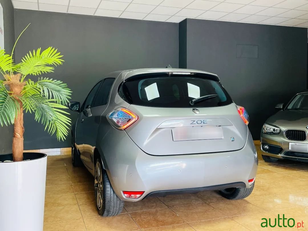 2014' Renault Zoe photo #5