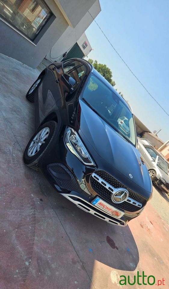 2022' Mercedes-Benz Classe Gla photo #2