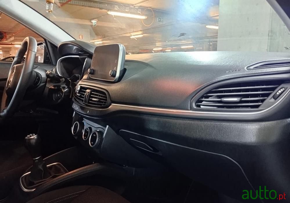 2019' Fiat Tipo 1.3 M-Jet Lounge photo #6