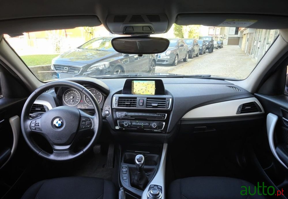 2015' BMW Série 1 D Advantage photo #5