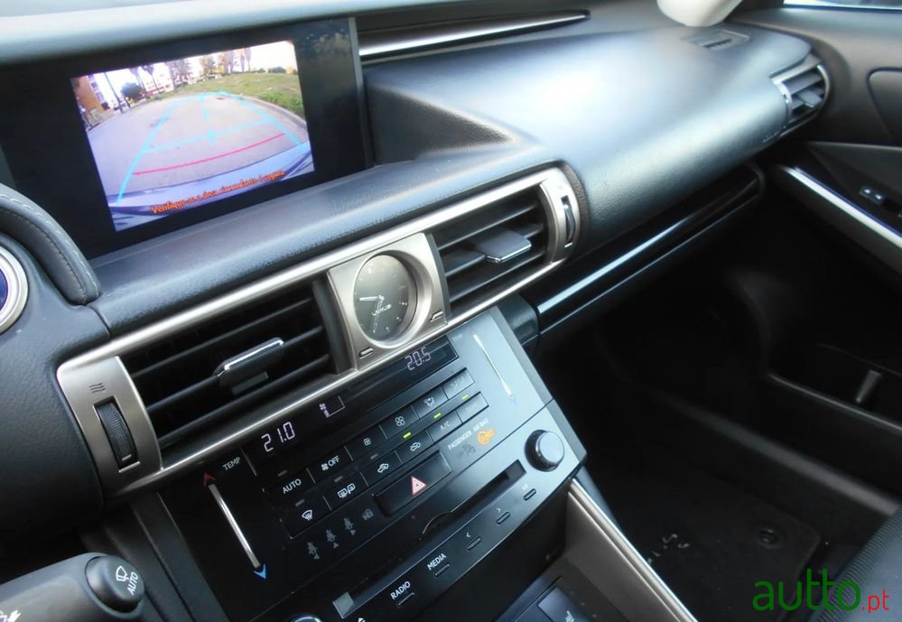 2014' Lexus Is 300H Pack Executive+ photo #5