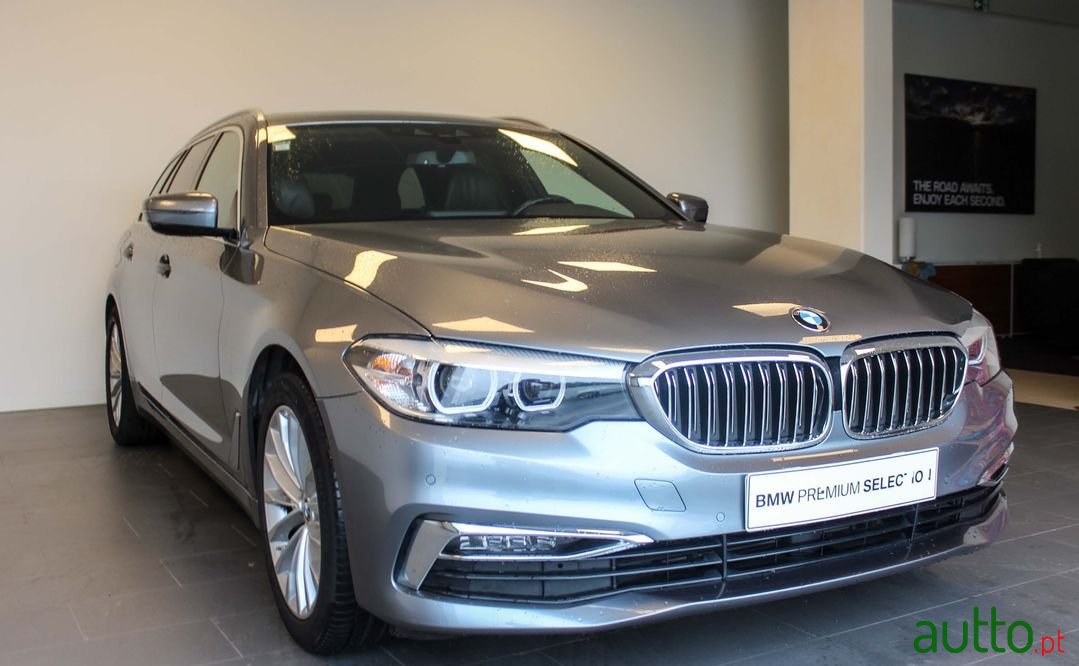 2019' BMW 520 photo #3