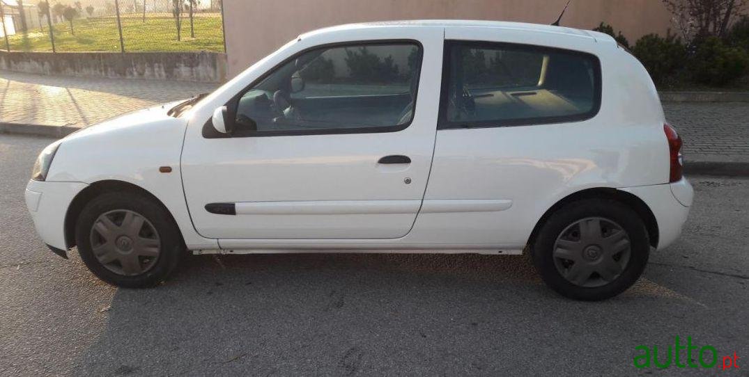 2001' Renault Clio 1.5 Dci Authentique photo #1