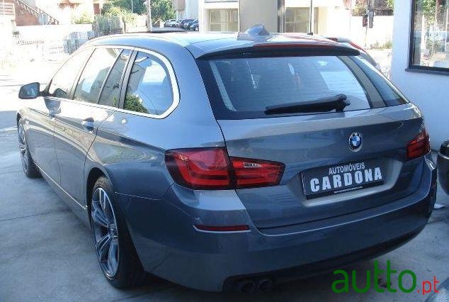 2012' BMW 520 Touring (Pack M) photo #3