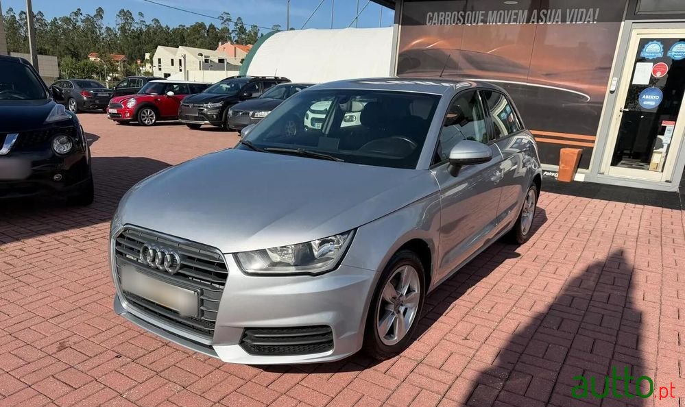 2016' Audi A1 Sportback photo #1