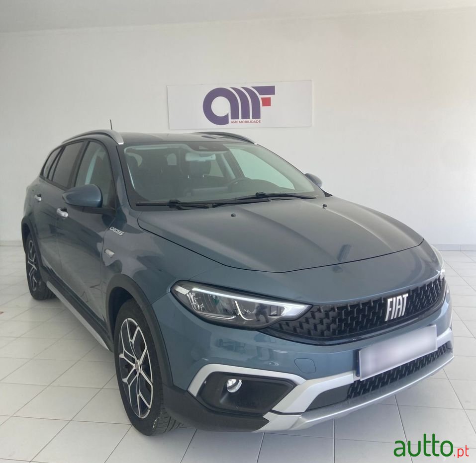 2022' Fiat Tipo Station Wagon Cross photo #1