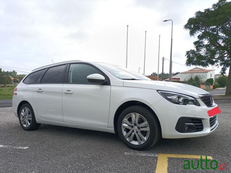 2018' Peugeot 308 Sw photo #1