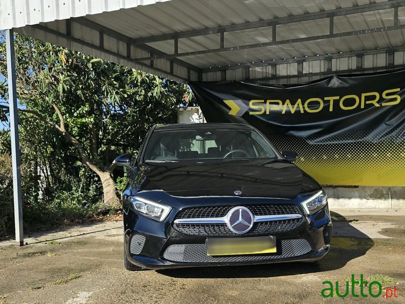 2020' Mercedes-Benz Classe A photo #2