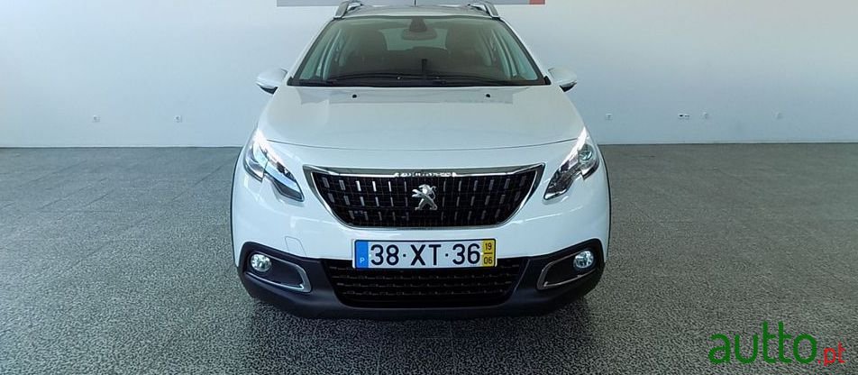 2019' Peugeot 2008 photo #1