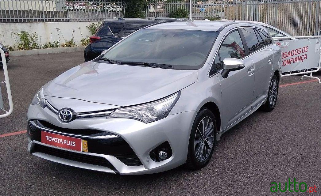 2016' Toyota Avensis photo #1