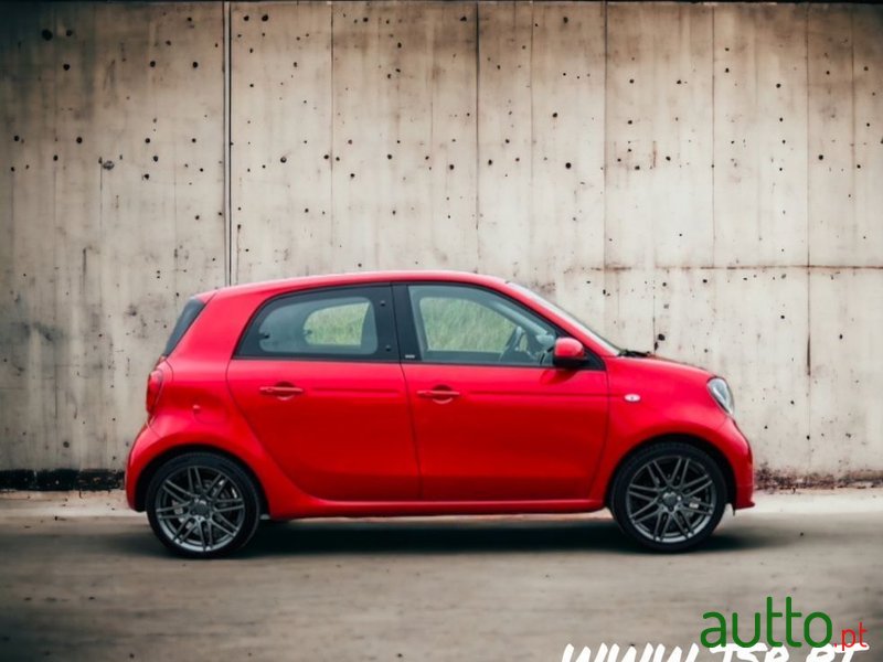 2019' Smart Forfour photo #2