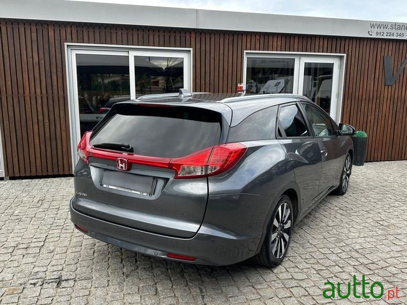 2014' Honda Civic Tourer photo #5