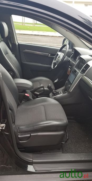 2008' Chevrolet Captiva photo #6