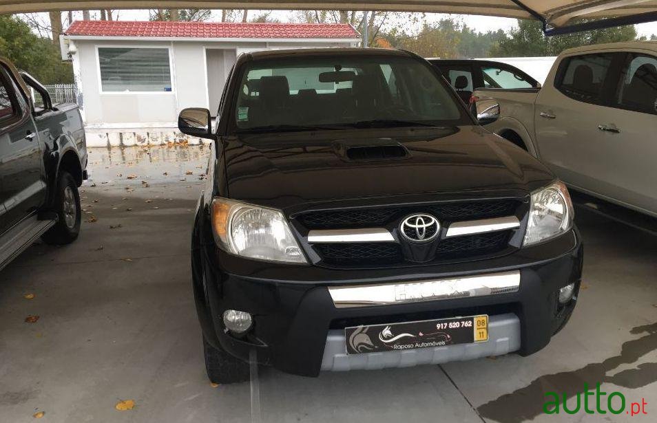 2008' Toyota Hilux Tracker 3.0 4X4 photo #2
