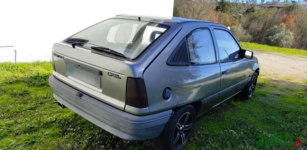 1991' Opel Kadett photo #3