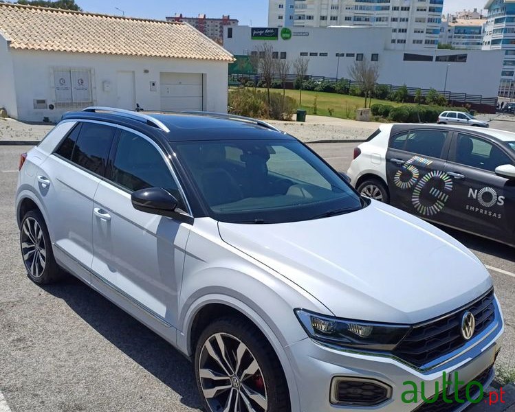 2017' Volkswagen T-Roc photo #6