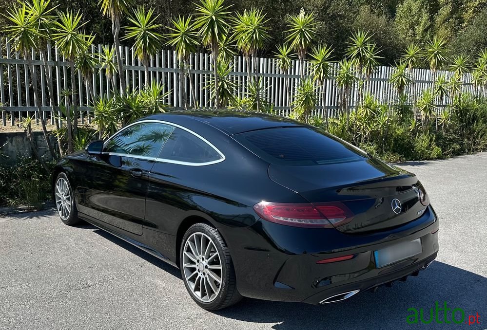 2015' Mercedes-Benz Classe C photo #5