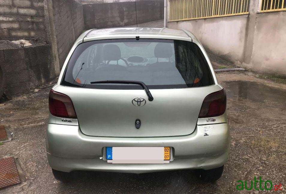2002' Toyota Yaris D4D photo #2