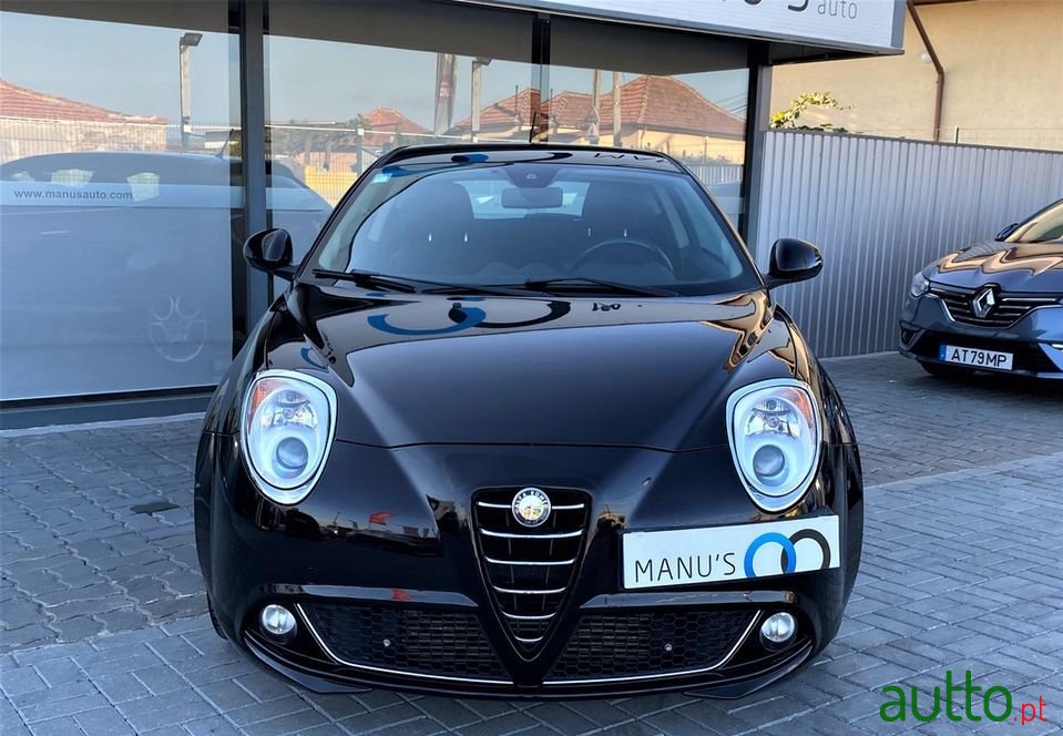 2011' Alfa Romeo MiTo photo #2