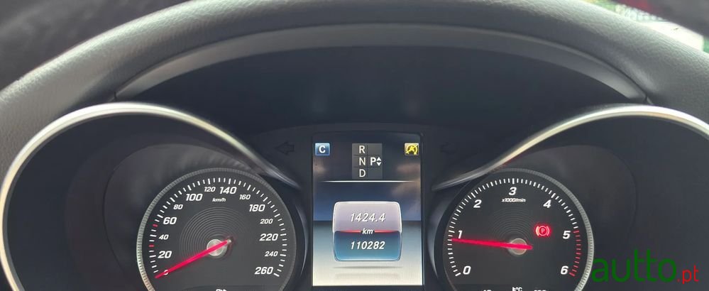 2015' Mercedes-Benz Classe C photo #6