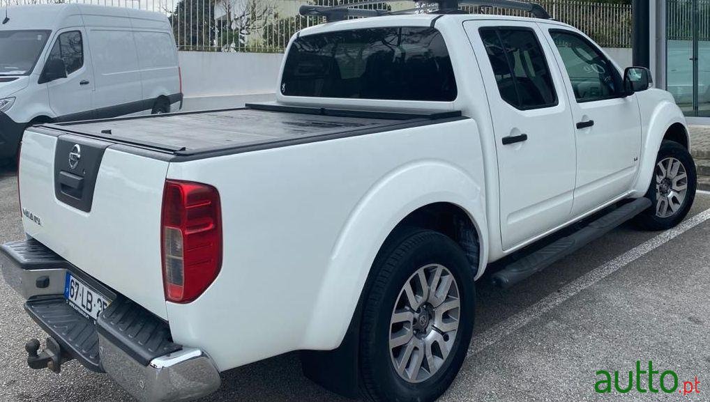 2010' Nissan Navara 3000 V6 photo #2