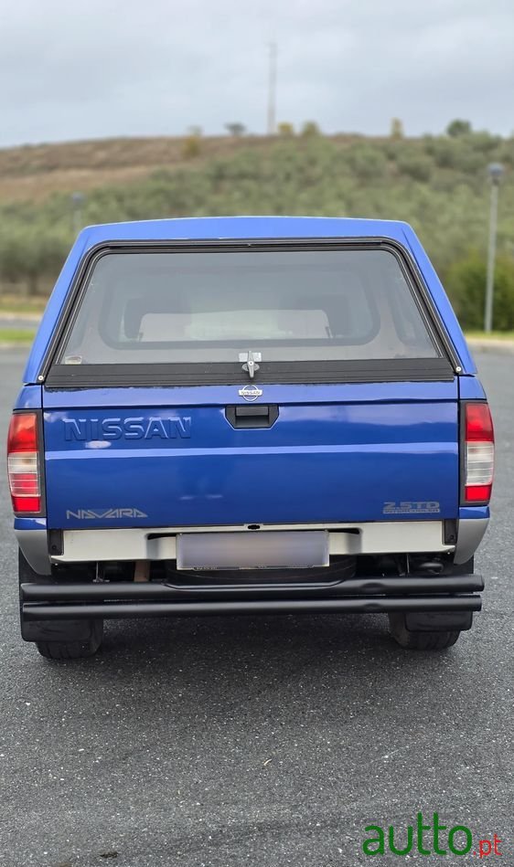 2000' Nissan Navara photo #4