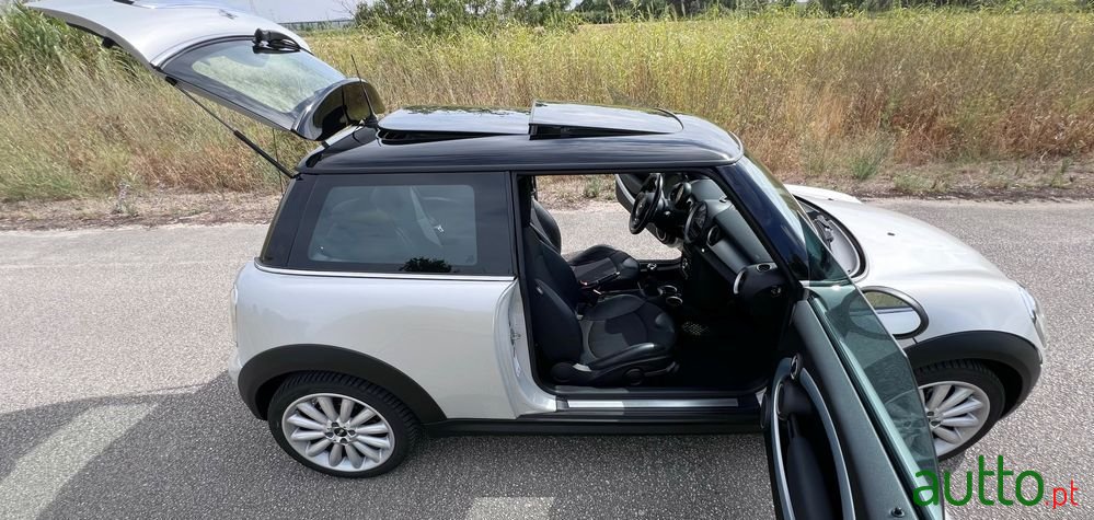 2012' MINI Coupé Cooper photo #6