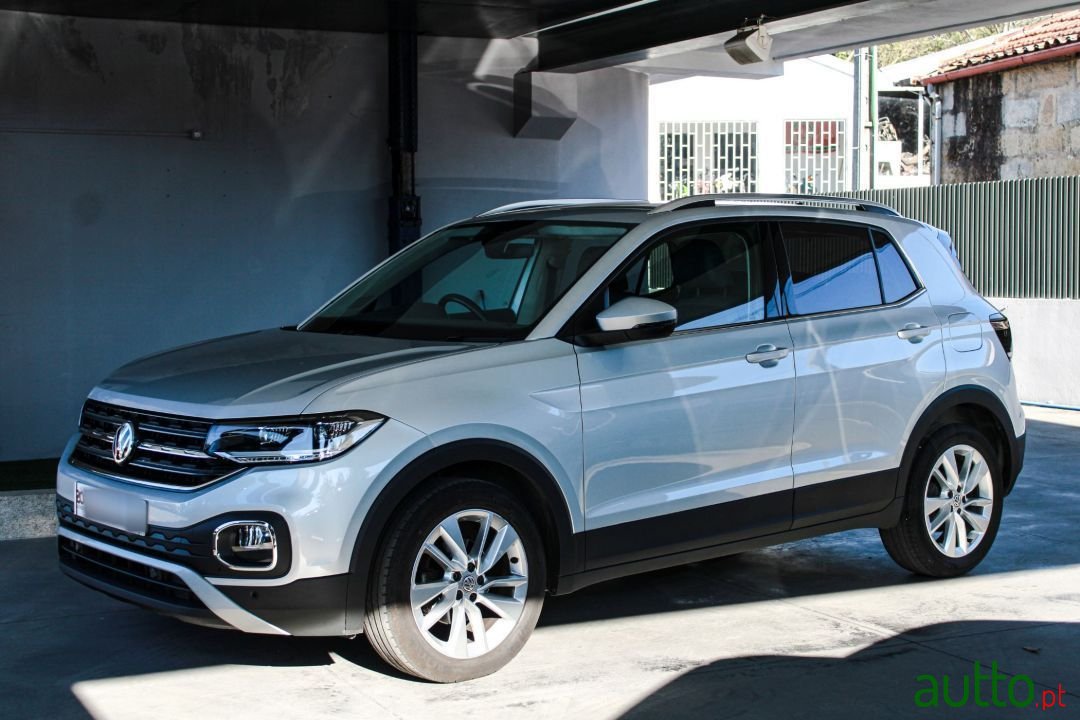 2020' Volkswagen T-Cross photo #2