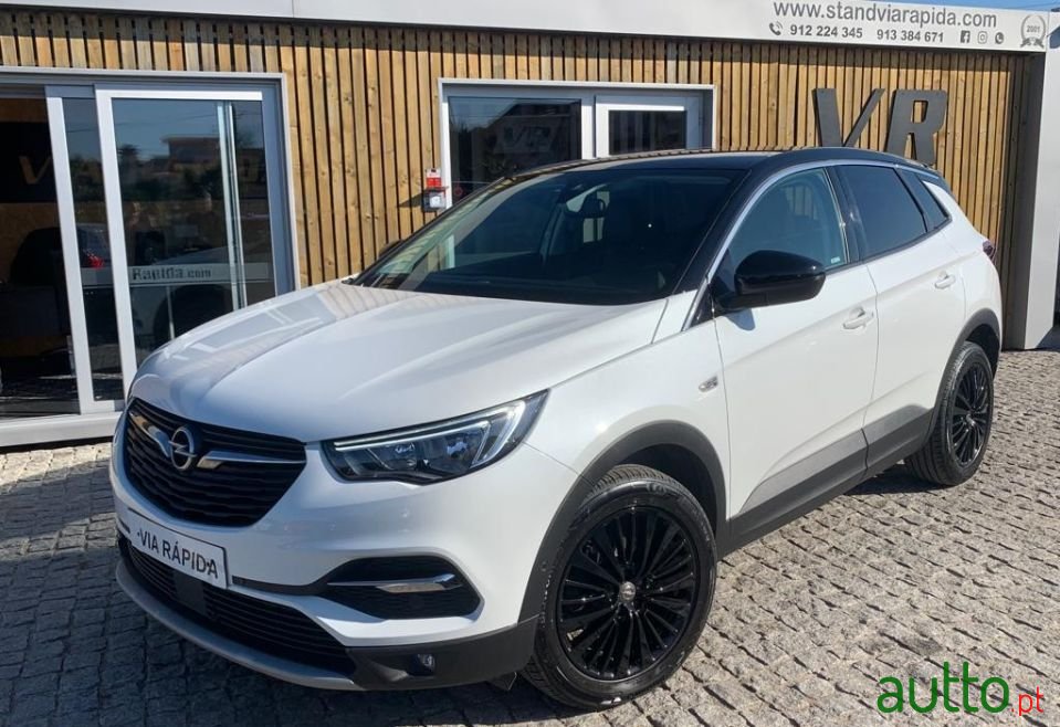 2018' Opel Grandland X photo #1