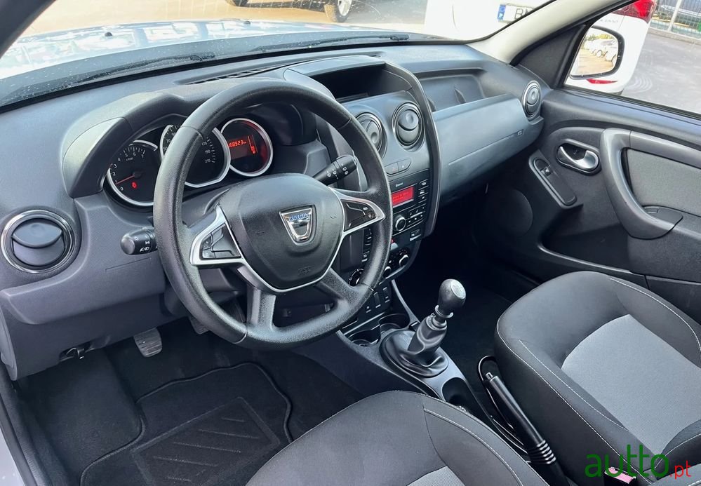 2017' Dacia Duster photo #5