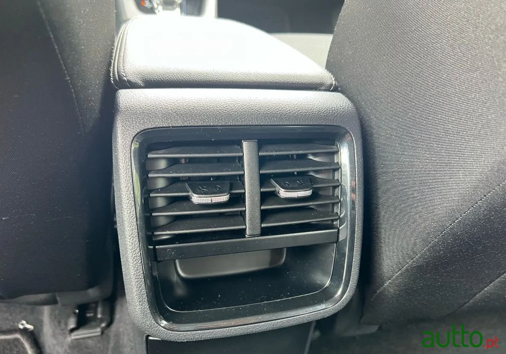 2021' Skoda Octavia Break photo #5