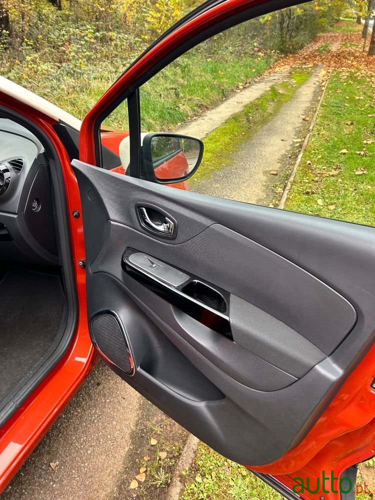 2016' Renault Captur 1.5 Dci photo #6