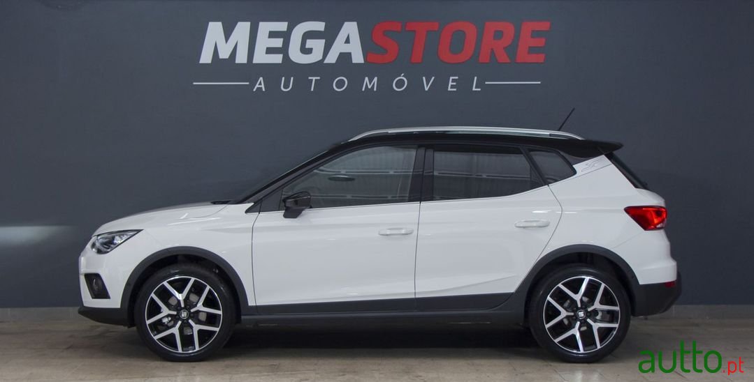 2021' SEAT Arona photo #4