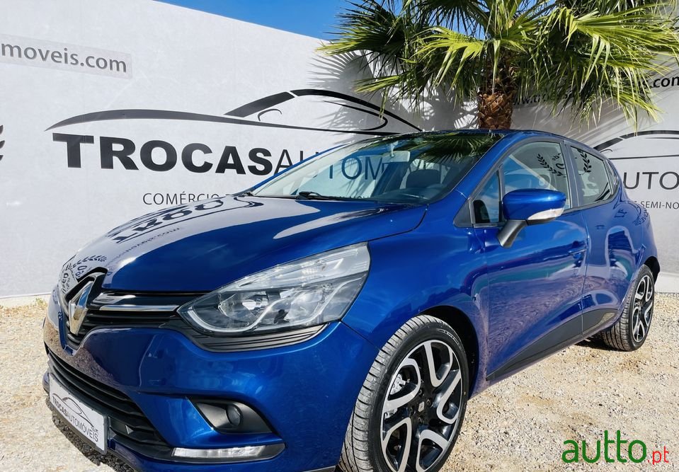 2017' Renault Clio photo #2