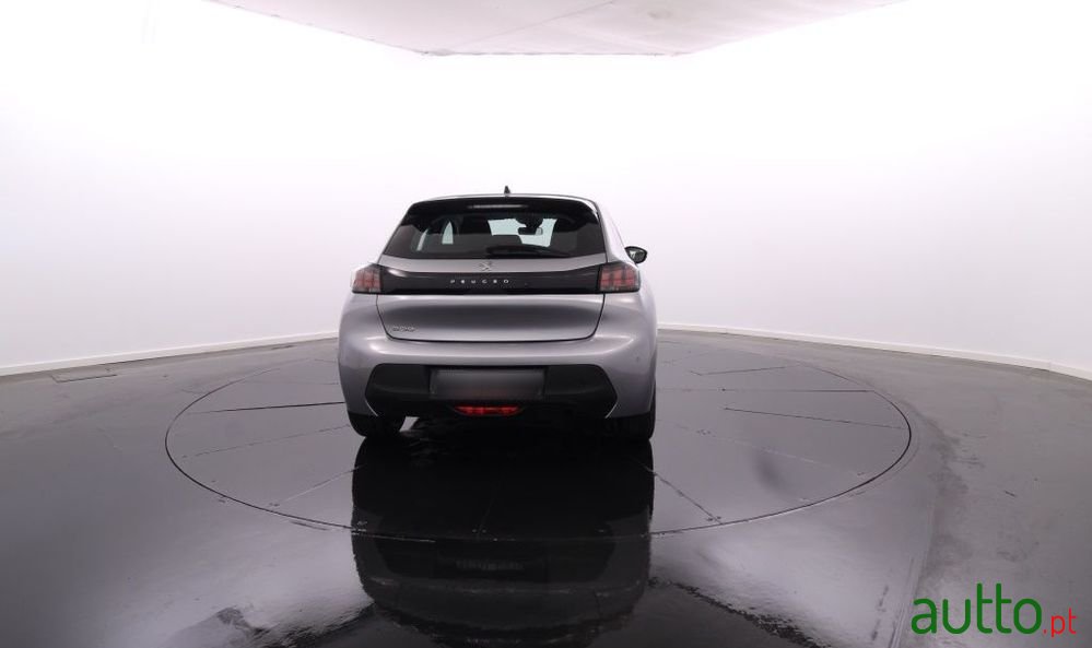 2022' Peugeot 208 photo #6