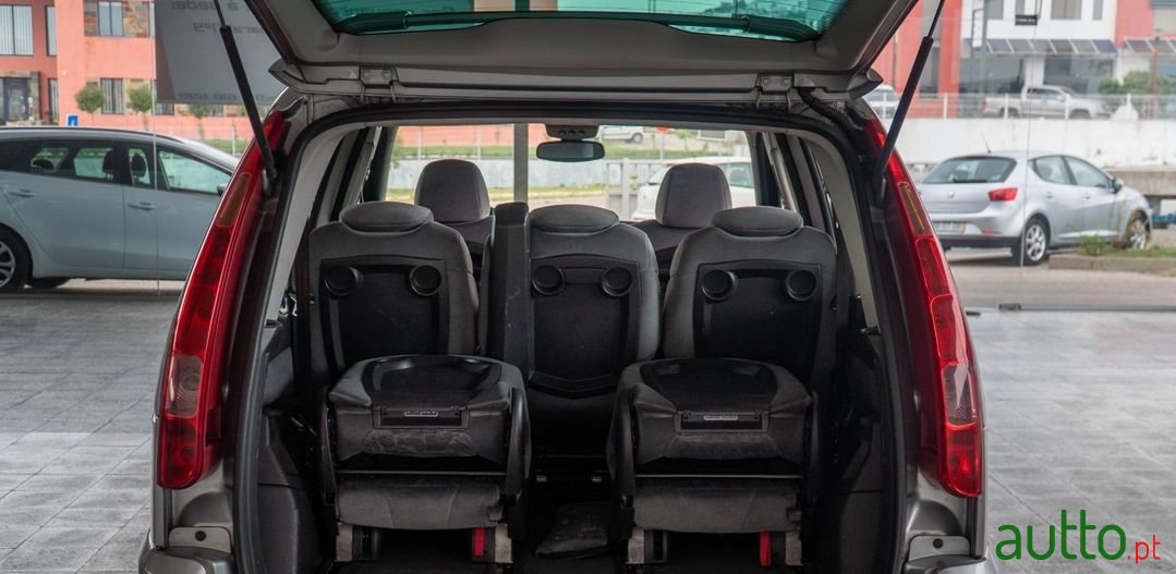 2004' Citroen C8 photo #6