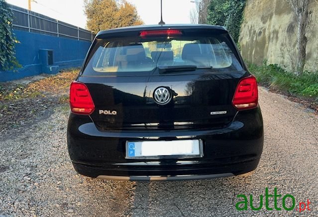 2015' Volkswagen Polo photo #5