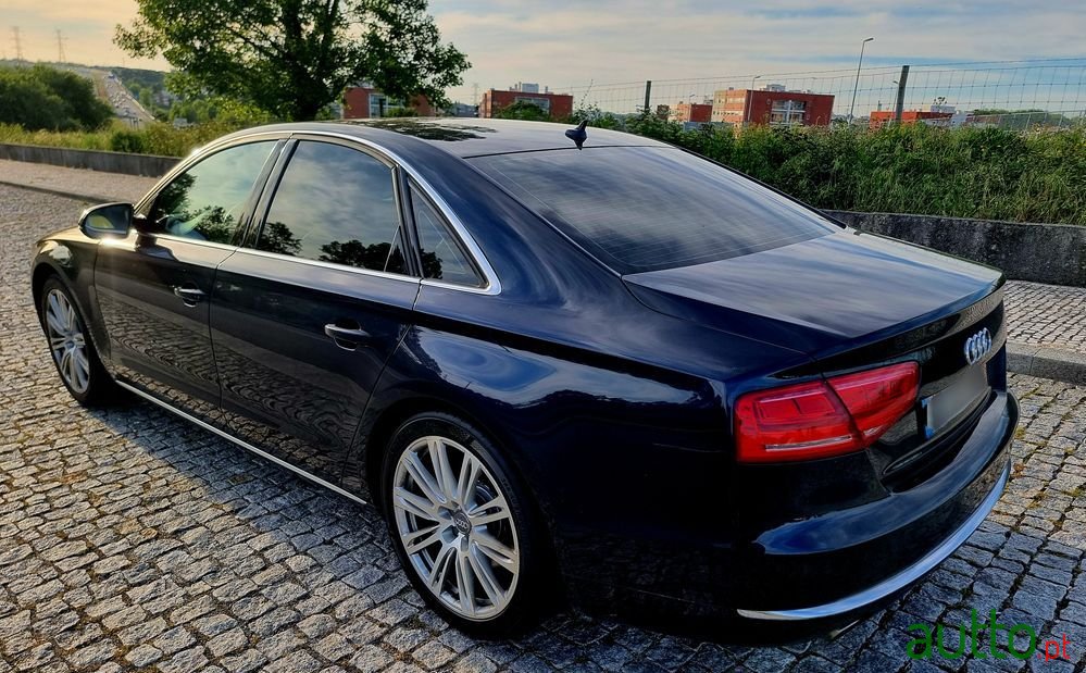 2010' Audi A8 photo #4