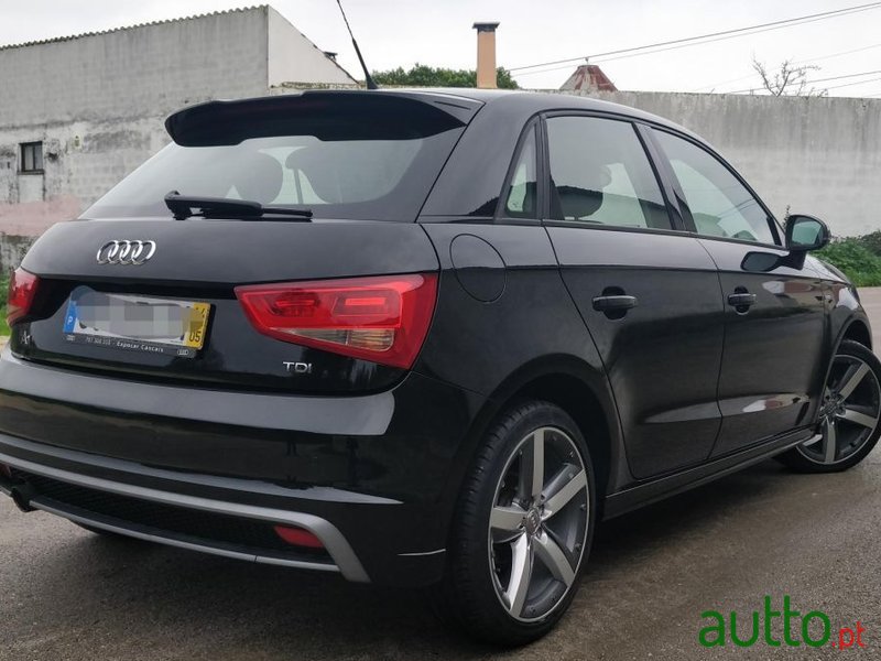 2014' Audi A1 Sportback photo #4