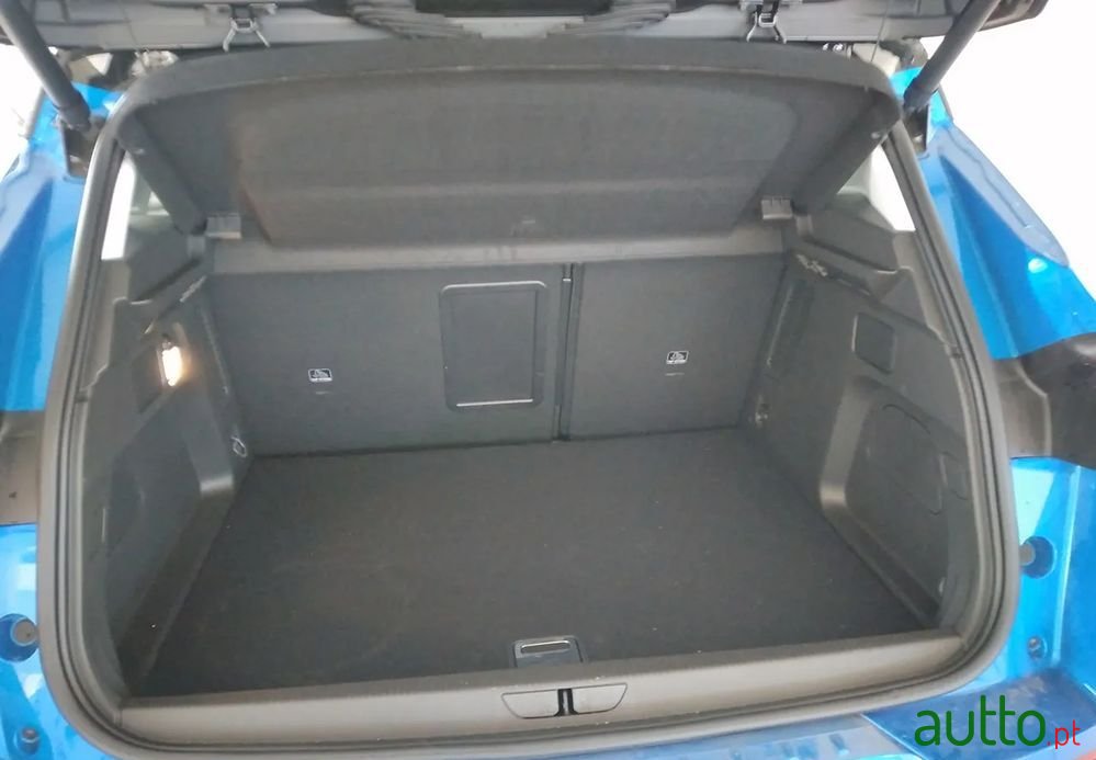 2022' Opel Grandland 1.6 T Phev Ultimate photo #6