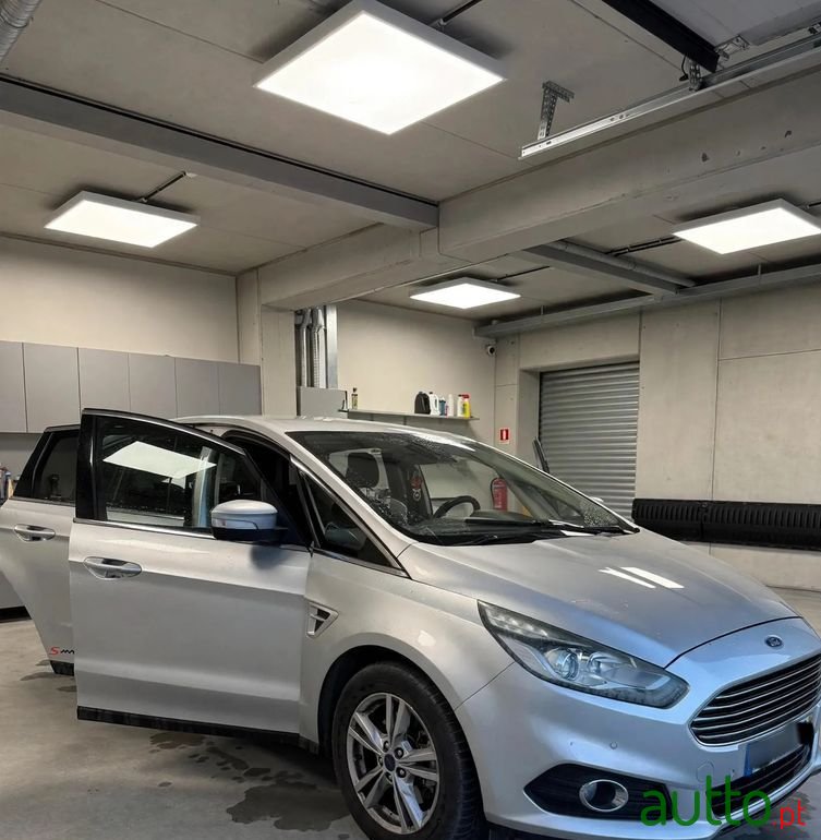 2016' Ford S-Max photo #1
